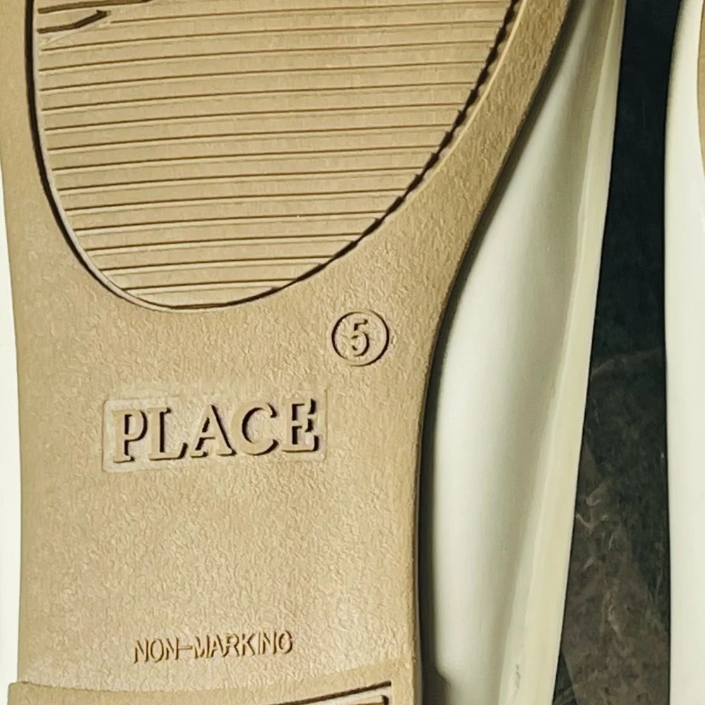 Children’s place white shoes with breaded faux pearl t-strap